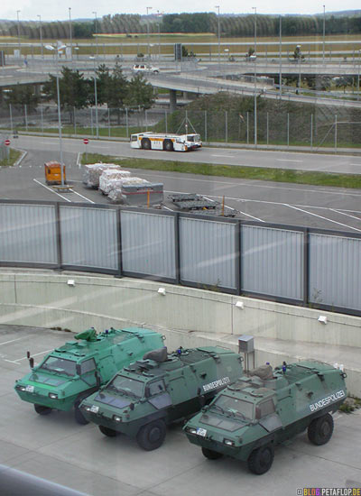 Panzer-Wasserwerfer-Muenchen-Flughafen-Munich-Tanks-Water-Cannon-DSCN7287.jpg