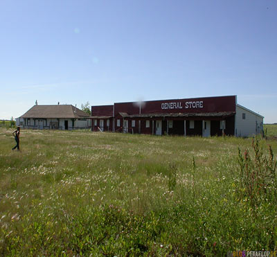 abandoned-Shops-verlassene-Geschaefte-near-Langenburg-Saskatchewan-Canada-Kanada-DSCN8717.jpg