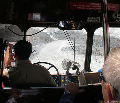 Bus-Tour-Trip-on-Athabasca-Glacier-Gletscher-Columbia-Icefield-Jasper-National-Park-Rocky-Mountains-Alberta-Canada-Kanada-DSCN9505.jpg