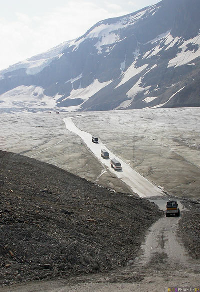 Bus-Tour-Trip-on-Athabasca-Glacier-Gletscher-Columbia-Icefield-Jasper-National-Park-Rocky-Mountains-Alberta-Canada-Kanada-DSCN9508.jpg