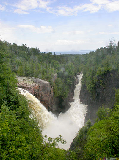 Falls-Wasserfaelle-Terrace-Bay-Schreiber-Ontario-Canada-KanadaDSCN8247.jpg