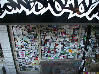 Graffiti-Shop-Spandida-Avenue-Laden-Sticker-Tags-Street-Art-Toronto-Ontario-Canada-Kanada-DSCN7676.jpg