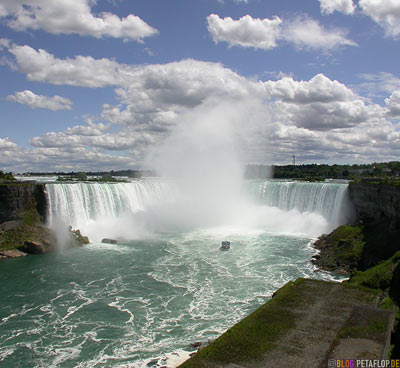 Horseshoe-Falls-Niagara-on-the-falls-Niagara-Falls-Ontario-Canada-Kanada-DSCN7630.jpg