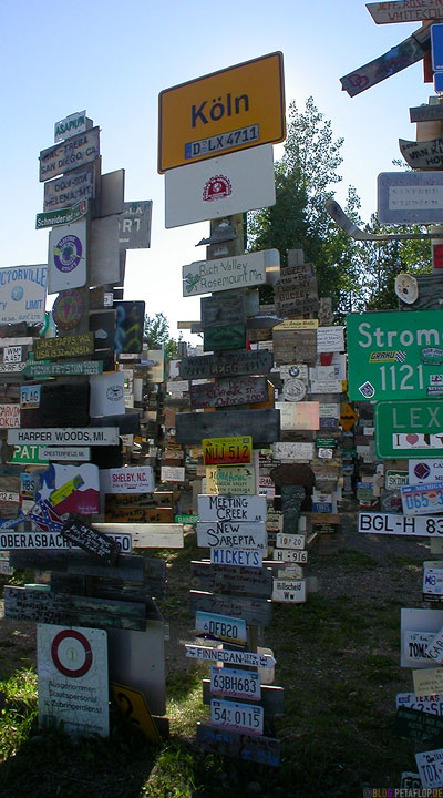 Koeln-Duesseldorf-Signpost-Forest-Schilderwald-Alaska-Highway-Watson-Lake-Yukon-Canada-Kanada-DSCN0381.jpg