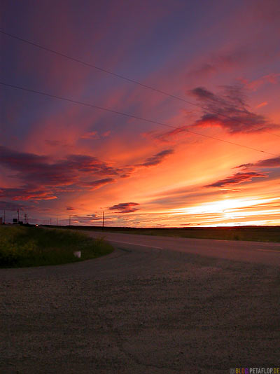 Sunset-Sonnenuntergang-Abendhimmel-Northern-Lights-RV-Park-Campground-Campingplatz-Dawson-Creek-British-Columbia-Canada-Kanada-DSCN9993.jpg