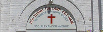 Vietnamese-Mennonite-Church-333-Alexander-Avenue-close-up-Winnipeg-Manitoba-Canada-Kanada-DSCN8465.jpg