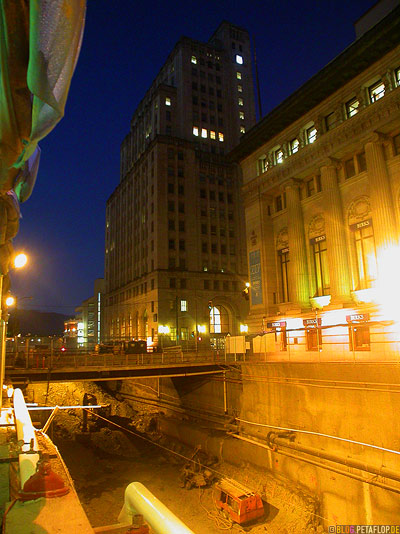 Building-Site-underground-Downtown-Vancouver-at-night-BC-British-Columbia-Canadaq-Kanada-DSCN3294.jpg