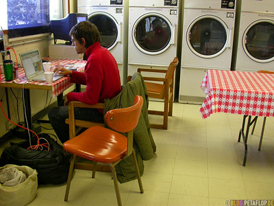 Campground-Internet-Access-Laundry-Laundromat-Beaver-Creek-Yukon-Canada-DSCN2211.jpg