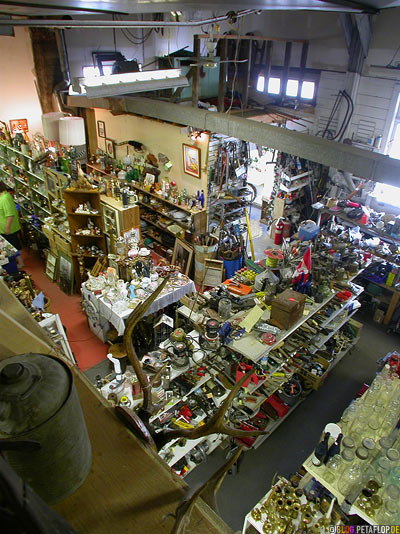 Flea-Market-Clinton-Emporium-Antiques-Collectibles-BC-British-Columbia-canada-Kanada-DSCN2751.jpg