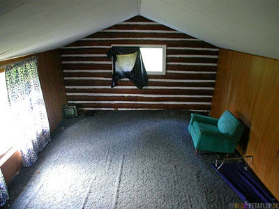 interior-abandoned-house-Einrichtung-verlassenes-Haus-Ghost-town-Geisterstadt-Cassiar-British-Columbia-BC-Canada-Kanada-DSCN2354.jpg