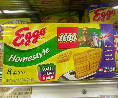 Kellogs-Eggo-Lego-Homestyle-Toast-Break-Build-Brick-waffles-Star-Wars-II-Supermarket-Supermarkt-Valdez-Alaska-USA-DSCN1560.jpg