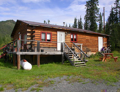 Mentasta-Lodge-Alaska-USA-DSCN2178.jpg