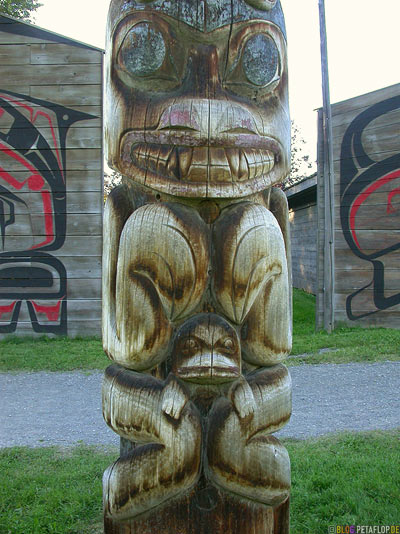 Totem-Pole-Totempfaehle-Museumsdorf-Heritage-Ksan-Native-Village-Indians-Indianer-Hazelton-BC-British-Columbia-Canada-Kanada-DSCN2609.jpg