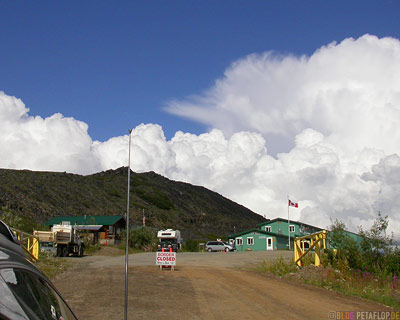 US-Canadian-Border-Poker-Creek-Top-of-the-world-highway-Taylor-Highway-Yukon-Canada-Kanada-Alaska-USA-DSCN0833.jpg