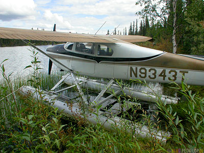 water-plane-Wasserflugzeug-Alaska-USA-DSCN0962.jpg