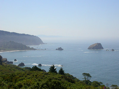 California-Coast-near-Crescent-City-Kalifornien-Kueste-USA-DSCN4094.jpg