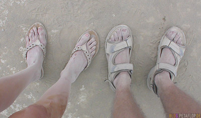 Dust-on-the-feet-dusty-Staub-staubige-Fuesse-Burning-Man-2007-Friday-Freitag-Black-Rock-Desert-Nevada-USA-DSCN4401.jpg