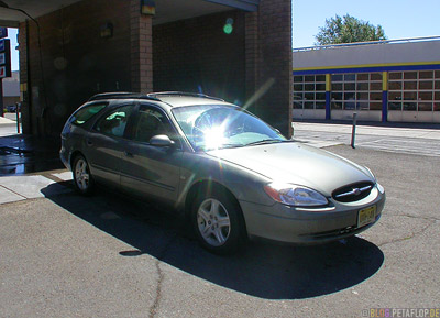 Ford-Taurus-Station-Wagon-Kombi-Car-Wash-Auto-Waschanlage-Carson-City-Nevada-USA-DSCN4777.jpg