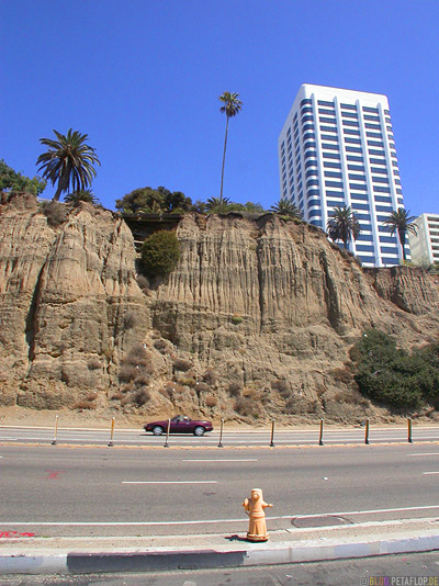 Highway-1-Santa-Monica-Beach-Sand-Cliffs-Strand-Los-Angeles-USA-DSCN5529.jpg