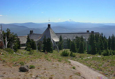 Mt-Mount-Hood-Timberline-Lodge-backside-outside-Hotel-from-the-movie-Shining-Mount-Jefferson-in-the-background-Portland-Oregon-USA-DSCN3857.jpg