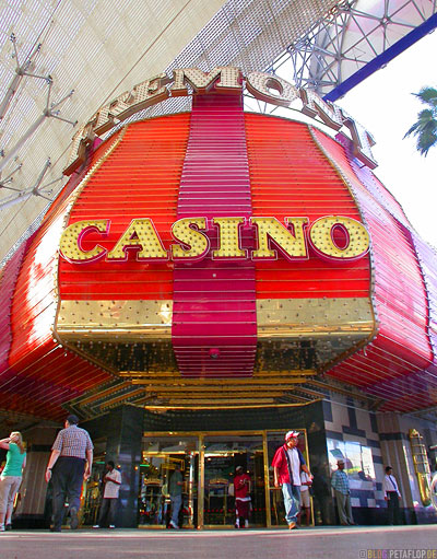 Fremont-Casino-Sky-Parade-Fremont-Street-Las-Vegas-Nevada-USA-DSCN5928.jpg