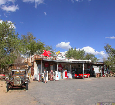 Hackberry-General-Store-Route-66-Arizona-USA-DSCN6176.jpg