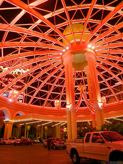 Sahara-Hotel-Casino-Neon-Lights-Licht-Strip-Las-Vegas-Nevada-USA-DSCN5896.jpg