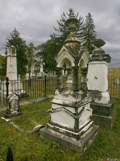 Cemetary-Friedhof-near-Roanoke-Virginia-VA-USA-DSCN8201.jpg