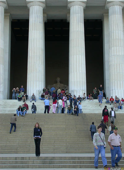 columns-Saeulen-stairs-Treppen-Abraham-Lincoln-Memorial-National-Mall-Washington-DC-USA-DSCN8320.jpg