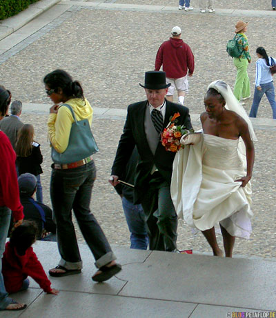 marriage-black-white-schwarz-weiss-interracial-multikulti-ehe-hochzeit-stairs-Treppen-Abraham-Lincoln-Memorial-National-Mall-Washington-DC-USA-DSCN8335.jpg