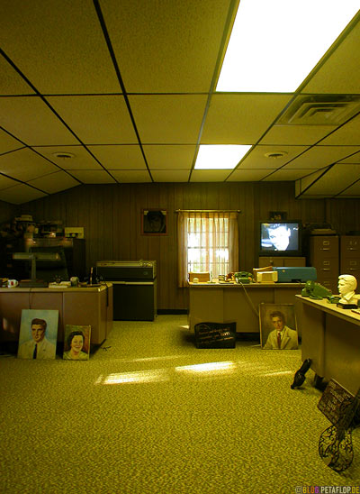 Post-office-Poststelle-Postannahme-Elvis-Presley-Graceland-Memphis-Tennessee-TN-USA-DSCN7796.jpg