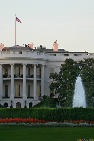 terrorists-on-the-roof-of-the-white-house-terroristen-auf-dem-dach-des-weissen-hauses-National-Mall-Washington-DC-USA-DSCN8348.jpg