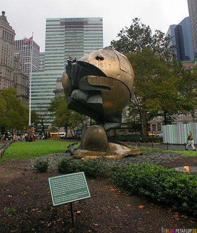 Art-Sculpture-The-Sphere-by-Fritz-Koenig-damaged-during-9-11-Battery-Park-NYC-Manhattan-New-York-City-USA-DSCN8606.jpg