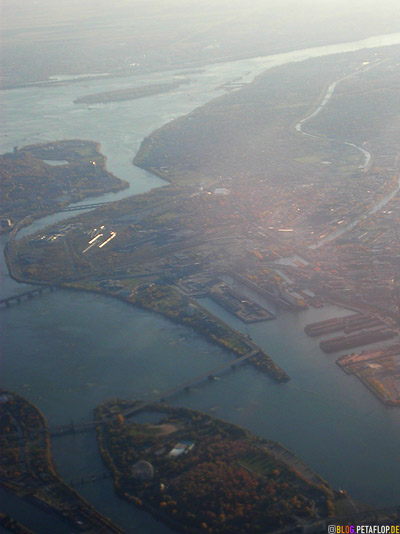 Montreal-harbour-seen-from-above-Hafen-von-oben-Lufthansa-Flight-Flug-Munich-Muenchen-DSCN9007.jpg