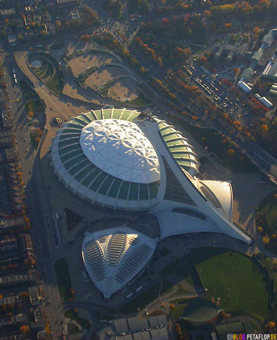 Montreal-Olympic-stadium-from-1976-from-plane-above-Olympiastadion-1976-von-oben-Lufthansa-Flight-Flug-aus-dem-Flugzeug-DSCN9004.jpg