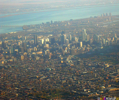 Montreal-seen-from-above-starting-plane-von-oben-Lufthansa-Flight-Flug-Flugzeug-Start-Montreal-Munich-Muenchen-DSCN8998.jpg