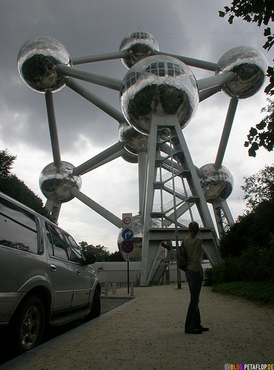 Atomium-2008-Brussels-Bruessel-bruxelles-Weltausstellung-World-Fair-Expo-1958-clouds-wolken-DSCN0172.jpg